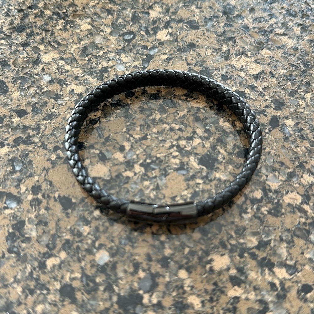 Geoffrey Beene Braided Leather Bracelet